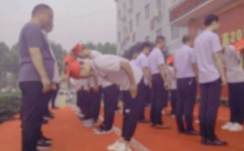 十八岁成人礼寄语(2篇)