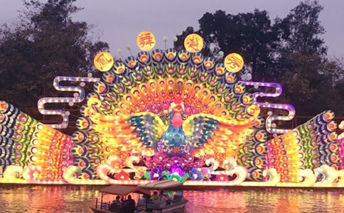 看花灯作文300字【实用】