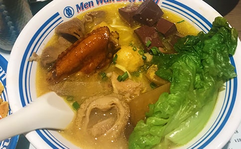 食物网复杂程度取决于什么