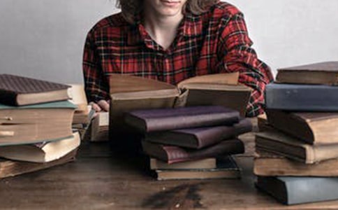 2018年学长征精神做红色传人主题手抄报图片素材