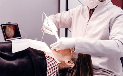 想学牙医要报什么专业?