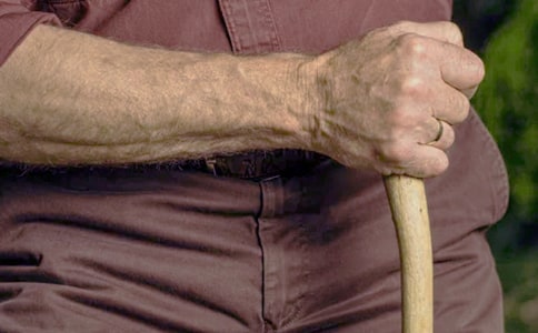 人到中年无奈的句子