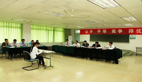 2018年上海市南洋中学提前招生录取方案面试内容和学费要求